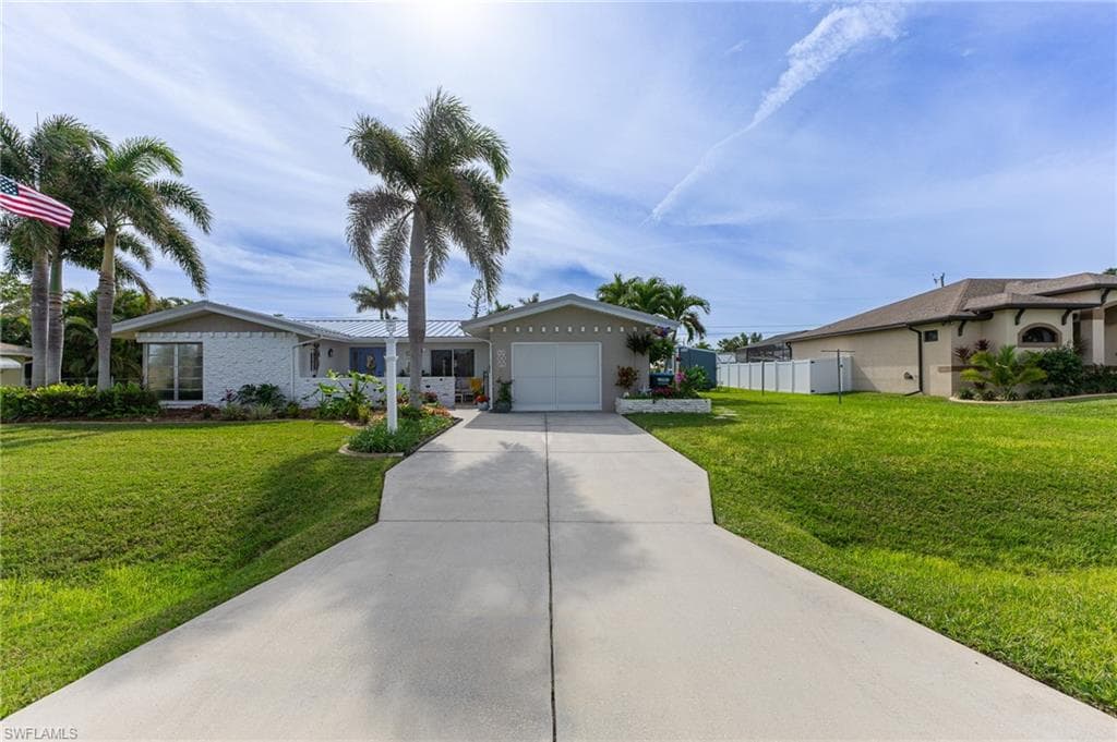 234 SE 44th ST CAPE CORAL, FL 33904