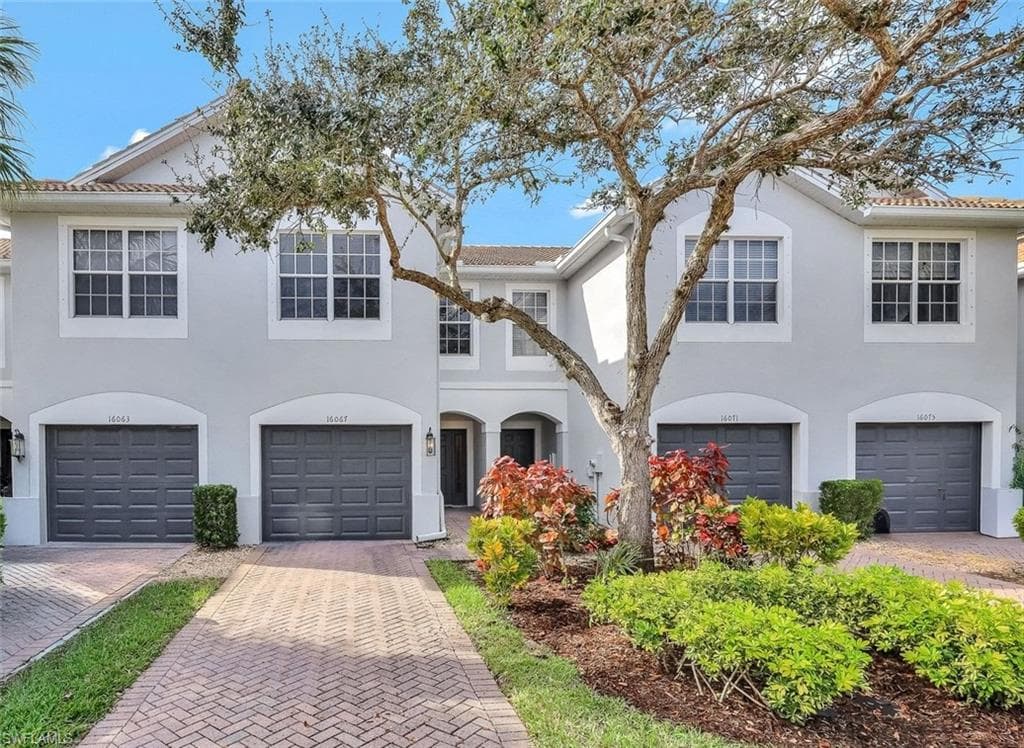 16067 Caldera LN NAPLES, FL 34110