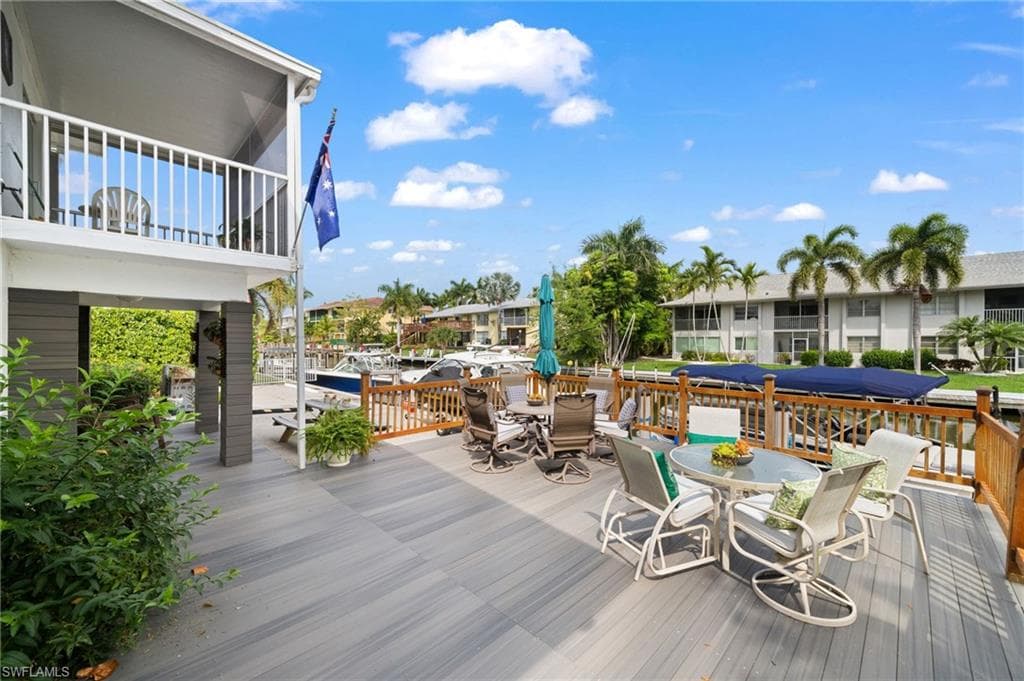 1605 Chesapeake AVE 3 NAPLES, FL 34102