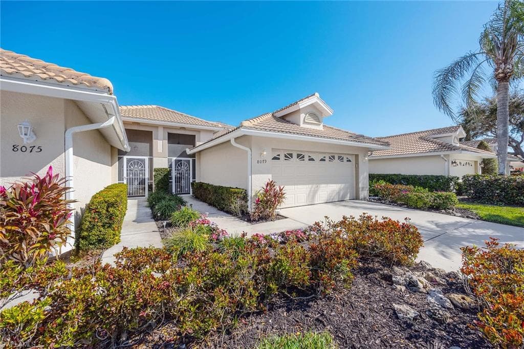 8079 Palomino DR 20 NAPLES, FL 34113