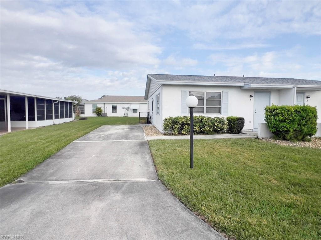 4 Aztec Lily LN LEHIGH ACRES, FL 33936