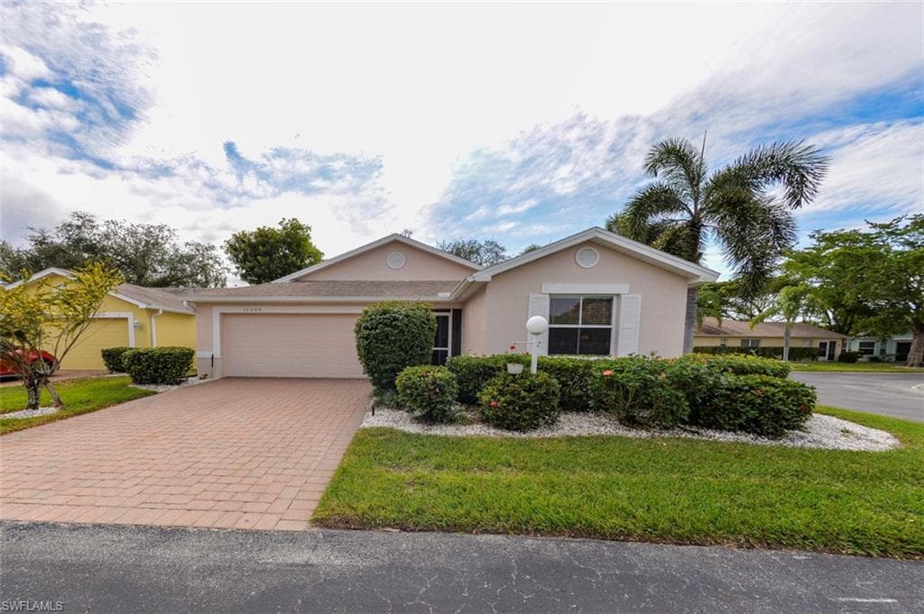 15200 Palm Isle DR FORT MYERS, FL 33919
