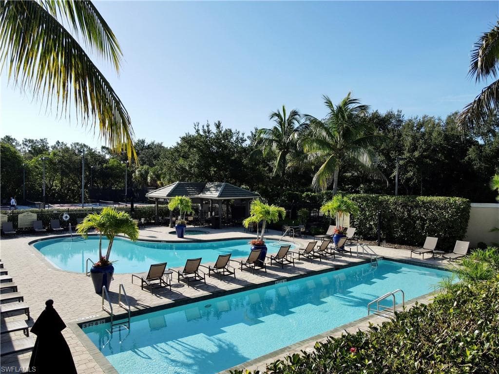 2895 Cypress Trace CIR 202 NAPLES, FL 34119