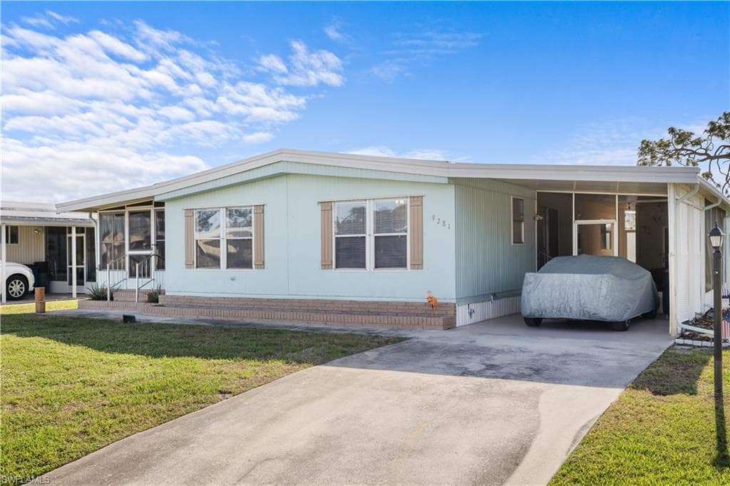 9281 Knight RD BONITA SPRINGS, FL 34135