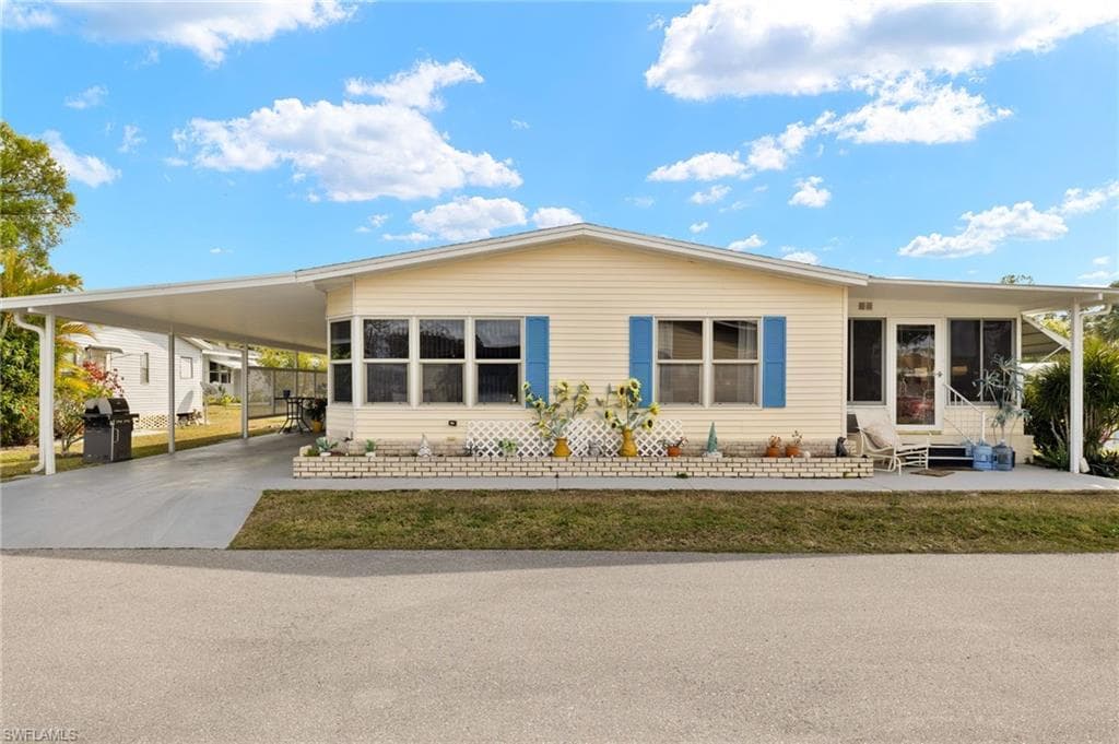 5467 Countrydale CT FORT MYERS, FL 33905