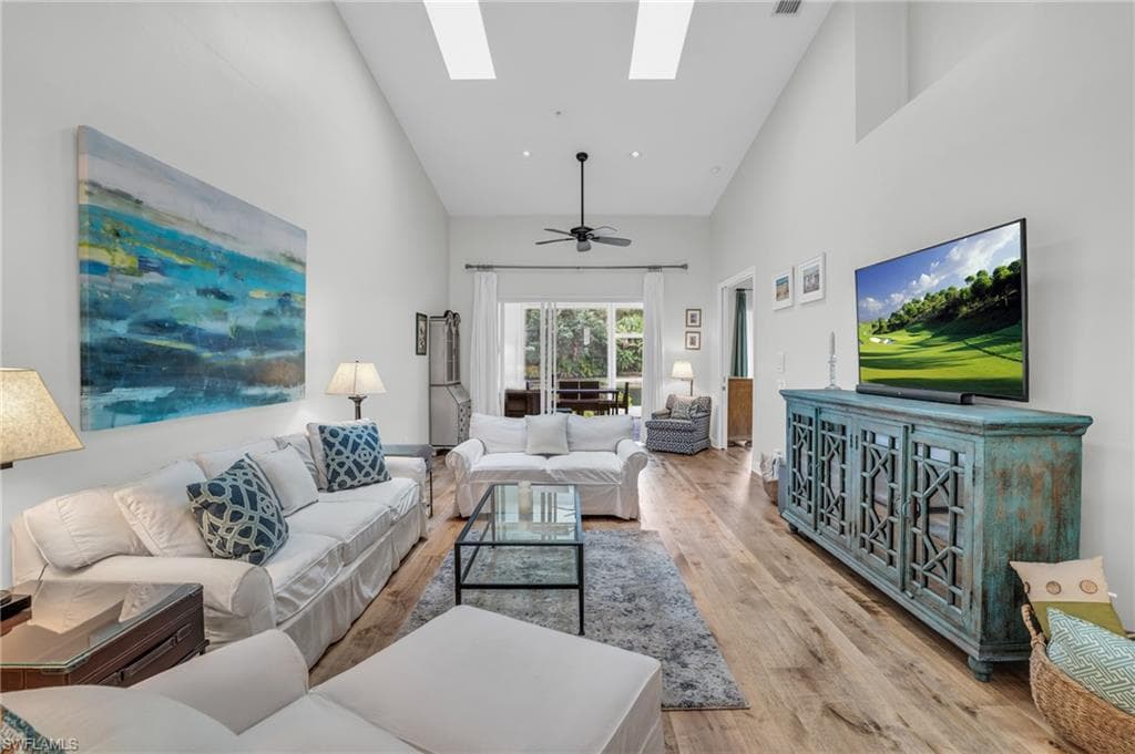 2326 Magnolia LN 6104 NAPLES, FL 34112