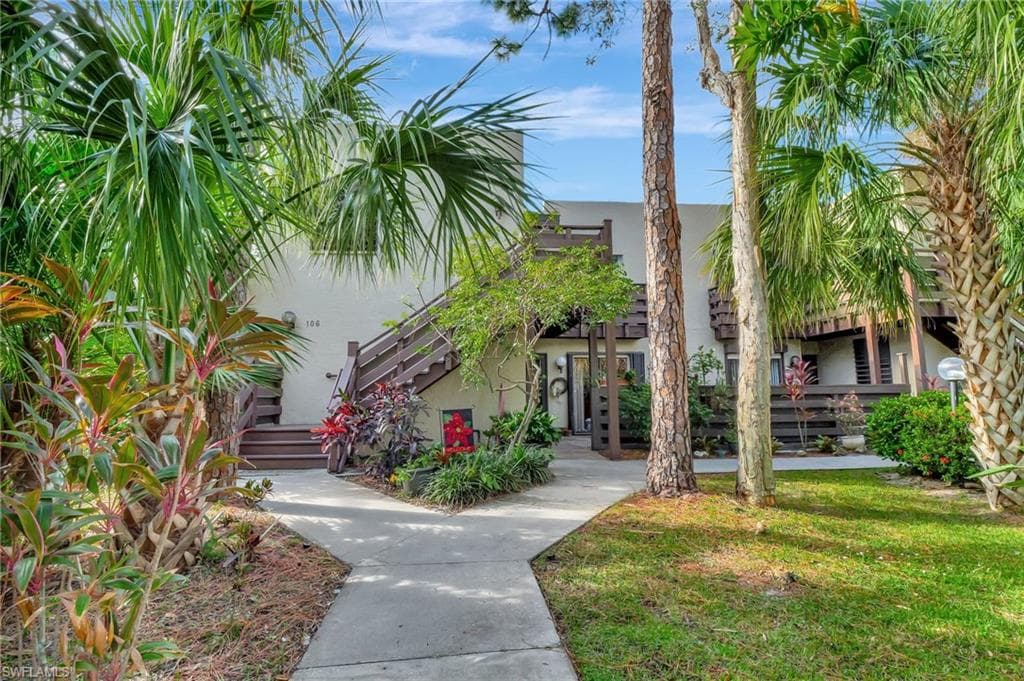106 Pinebrook DR FORT MYERS, FL 33907