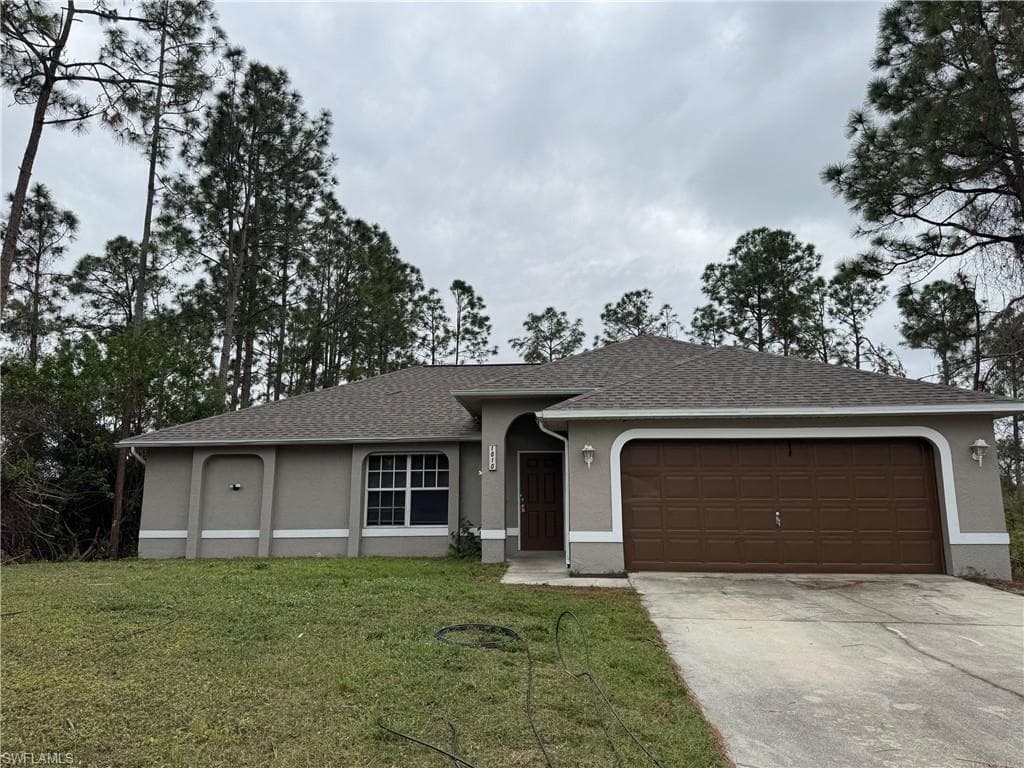 1010 Candlelight DR LEHIGH ACRES, FL 33974