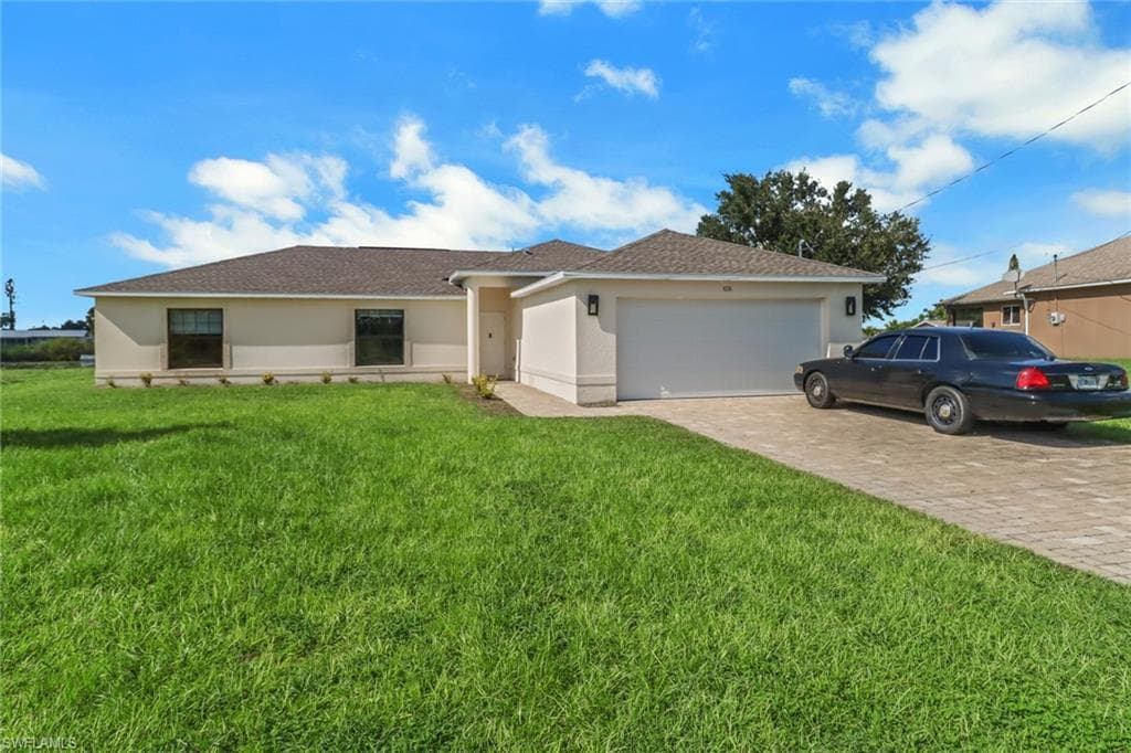 1031 NE 2nd TER CAPE CORAL, FL 33909