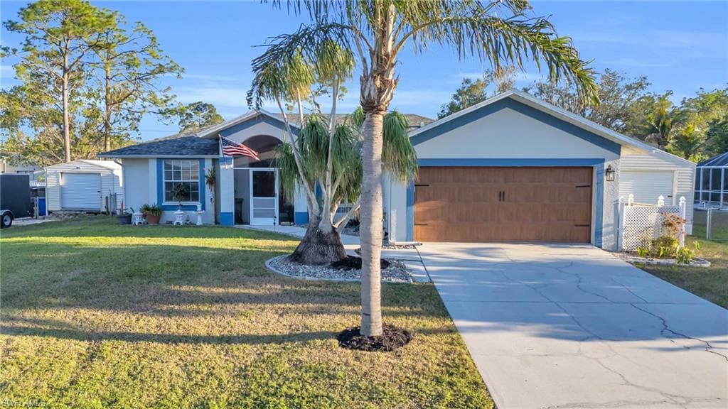 8200 Anhinga RD FORT MYERS, FL 33967