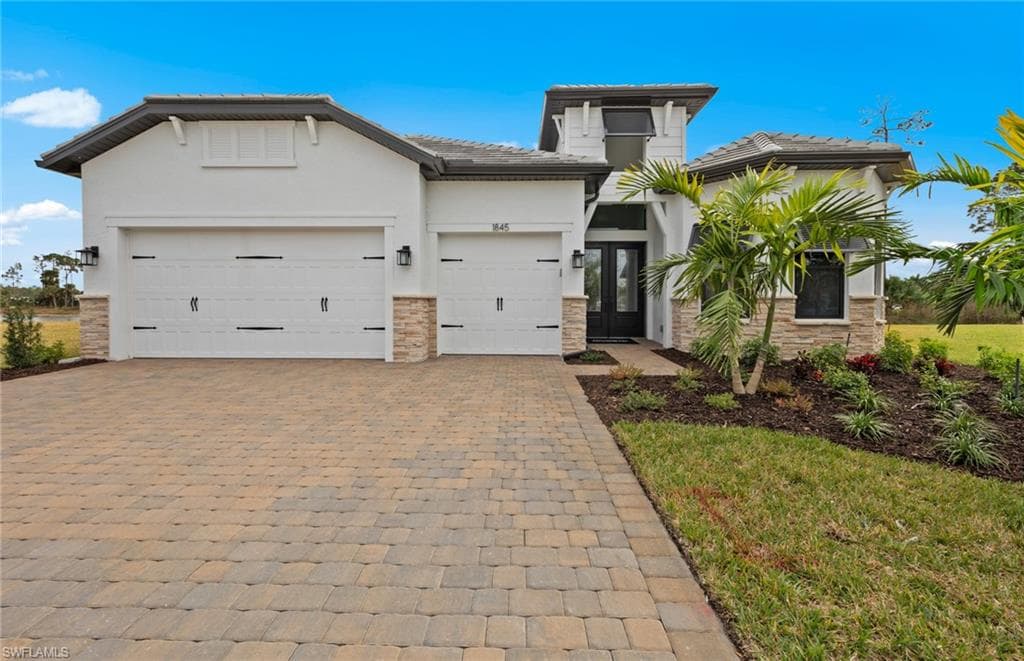 1845 Verada CT NAPLES, FL 34120