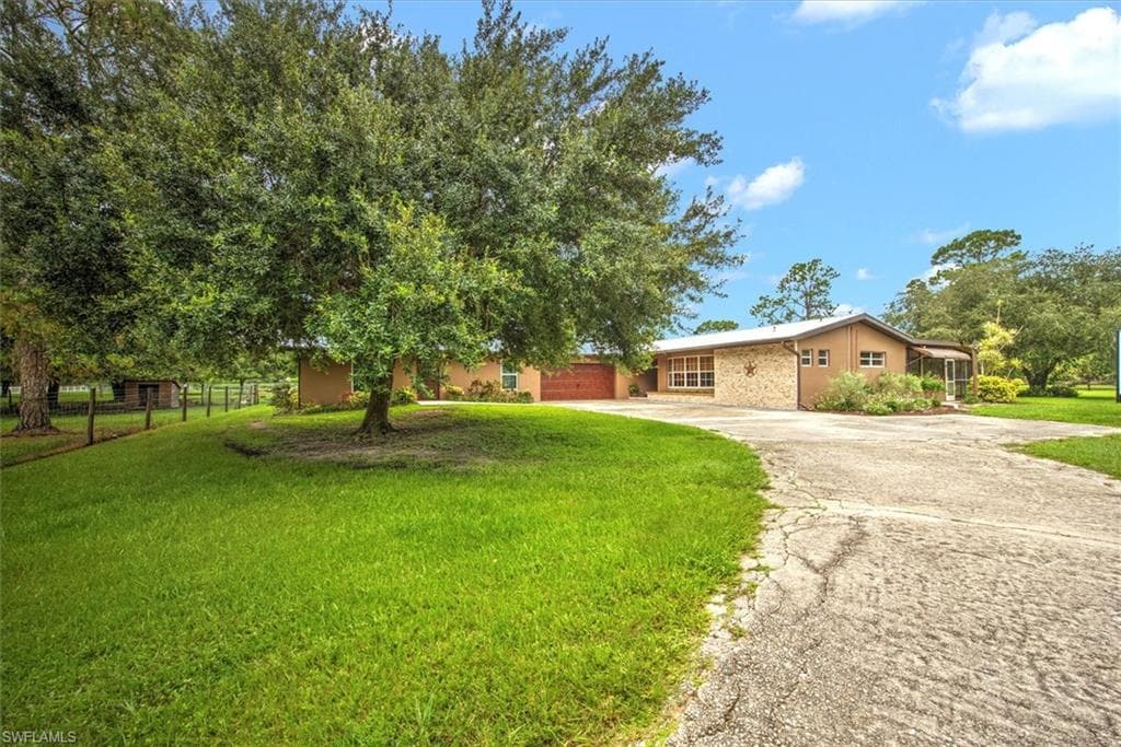 4850 Neal RD FORT MYERS, FL 33905