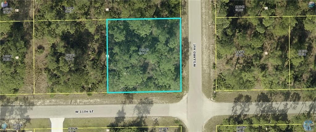 700 W 11th ST LEHIGH ACRES, FL 33972