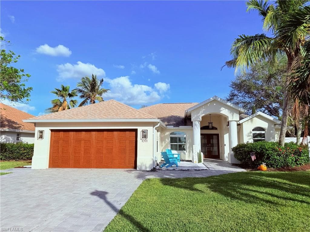10111 Boca CIR NAPLES, FL 34109