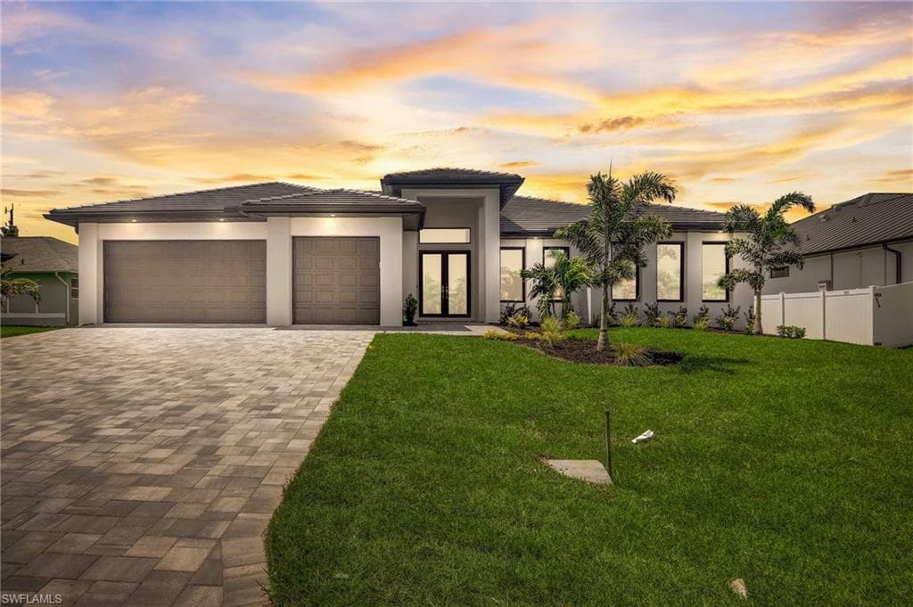 2406 SW 54th LN CAPE CORAL, FL 33914