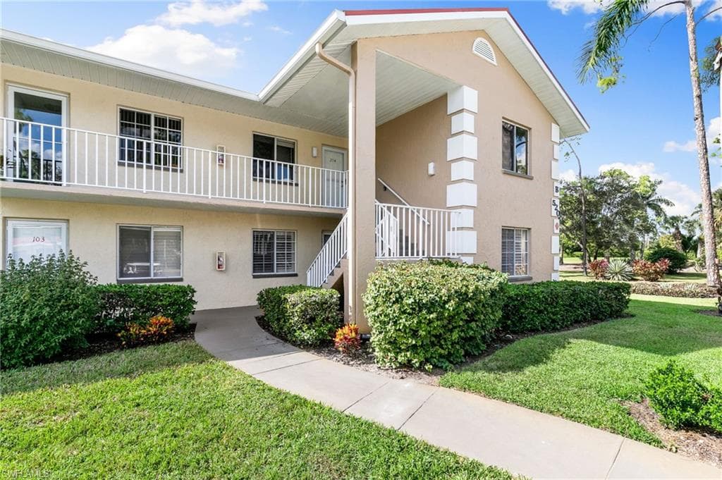 520 Augusta BLVD B204 NAPLES, FL 34113