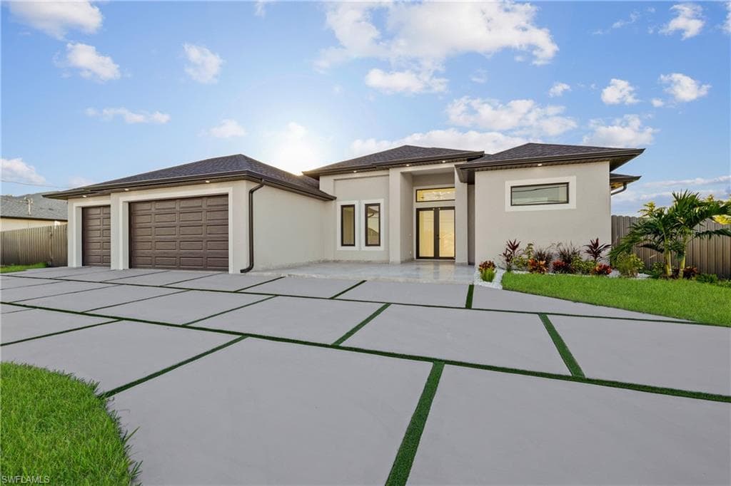 18 Nelson RD N CAPE CORAL, FL 33993