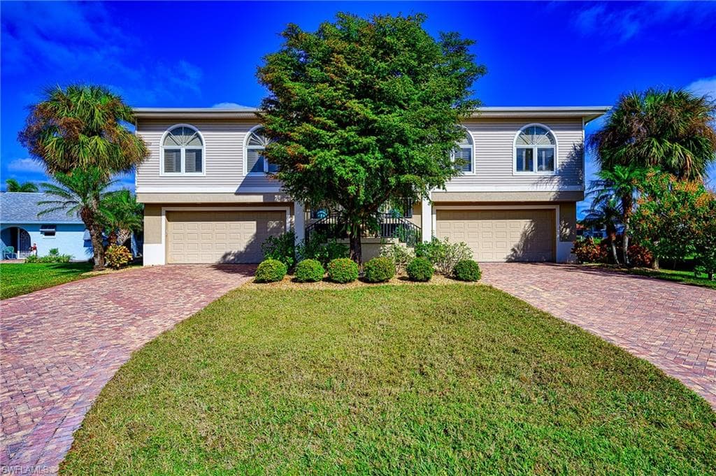 27184 Gasparilla DR BONITA SPRINGS, FL 34135