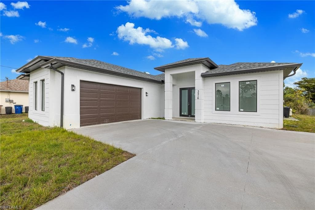 3216 43rd ST SW LEHIGH ACRES, FL 33976