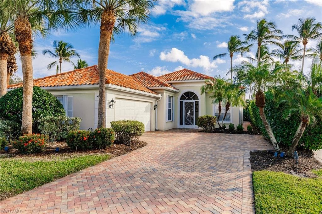 4352 Montalvo CT NAPLES, FL 34109