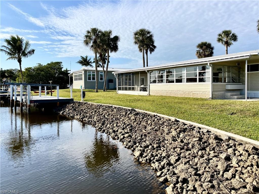 22 Henderson DR NAPLES, FL 34114