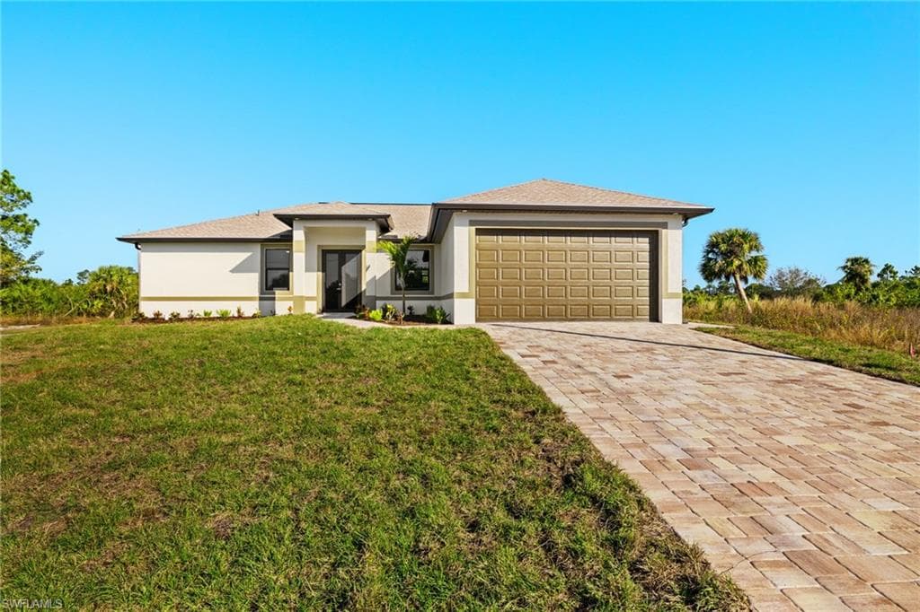 727 Cairo ST E LEHIGH ACRES, FL 33974