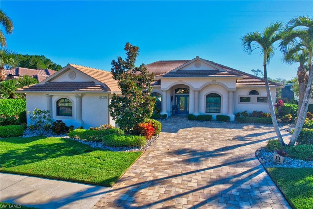 3816 Wax Myrtle RUN NAPLES, FL 34112