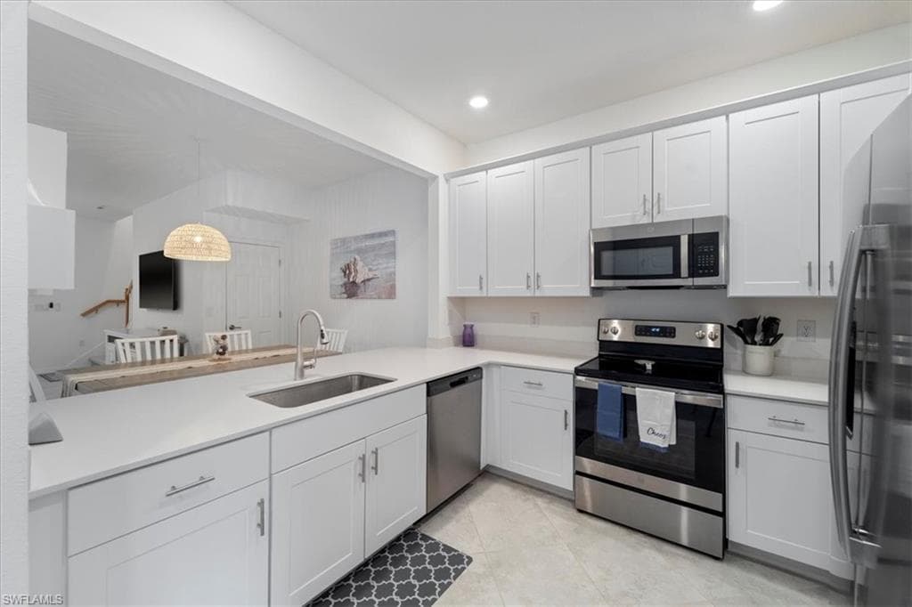 2763 Blossom WAY NAPLES, FL 34120