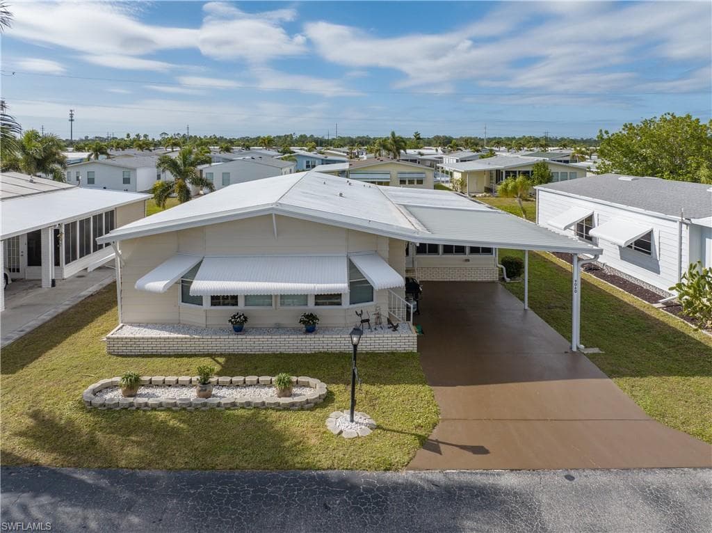 9060 Flamingo CIR NORTH FORT MYERS, FL 33903