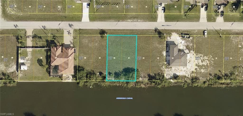 412 NW 9th ST CAPE CORAL, FL 33993