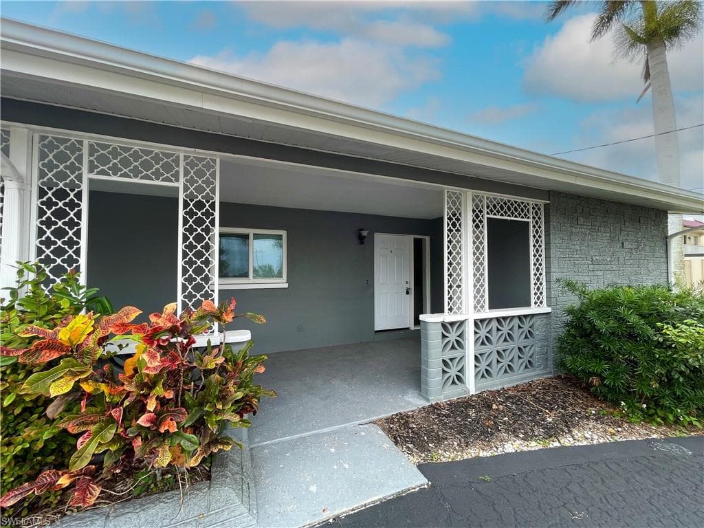 1326 SE 46th ST B CAPE CORAL, FL 33904