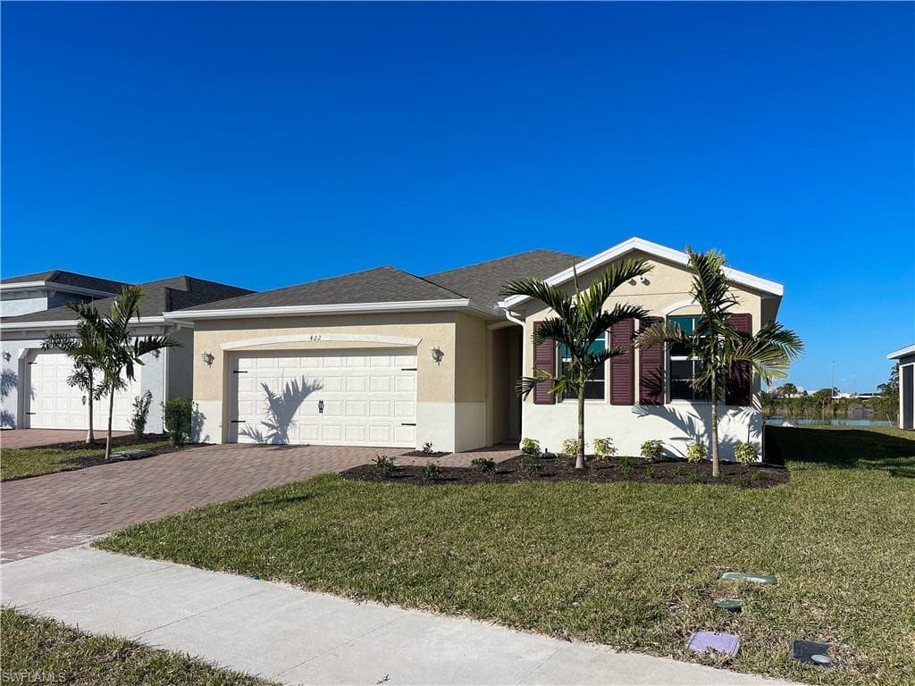 422 Spring Hill Lake LOOP CAPE CORAL, FL 33993