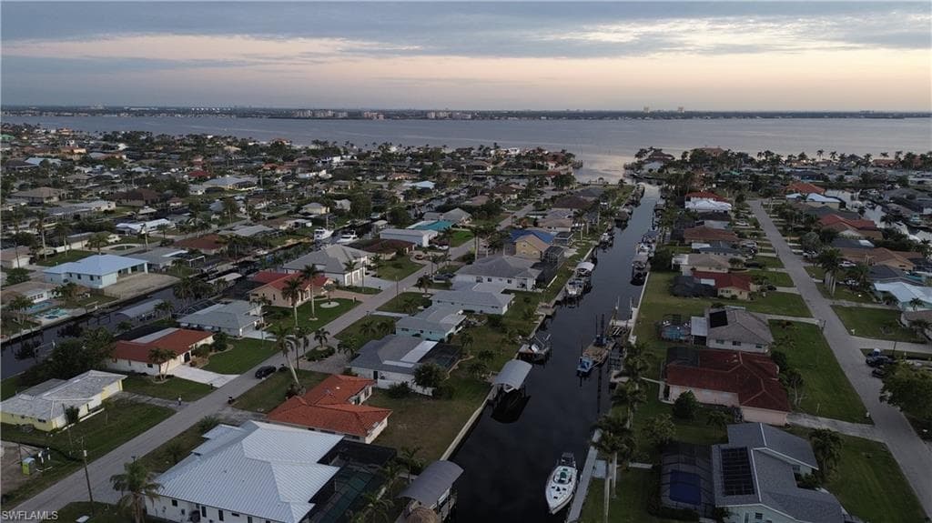 5322 Colonade CT CAPE CORAL, FL 33904