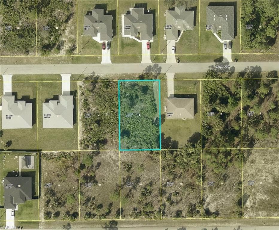 2511 22nd ST W LEHIGH ACRES, FL 33971