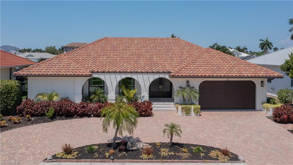 212 Seahorse CT MARCO ISLAND, FL 34145