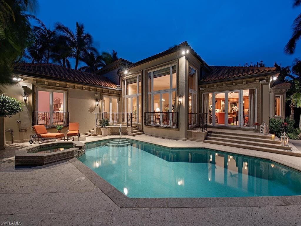 2070 Gordon DR NAPLES, FL 34102