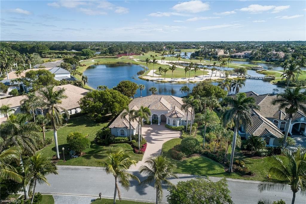 2366 Alexander Palm DR NAPLES, FL 34105