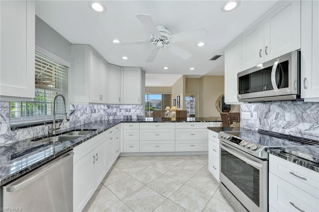 13120 Southampton DR BONITA SPRINGS, FL 34135