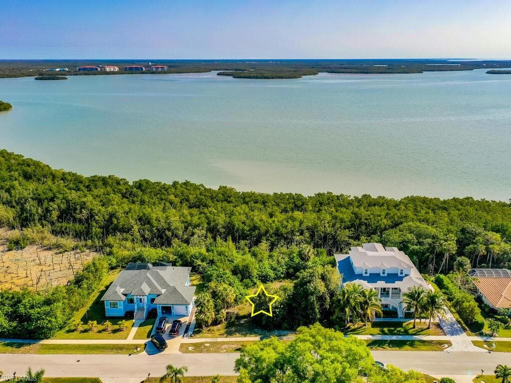 1761 Granada DR MARCO ISLAND, FL 34145