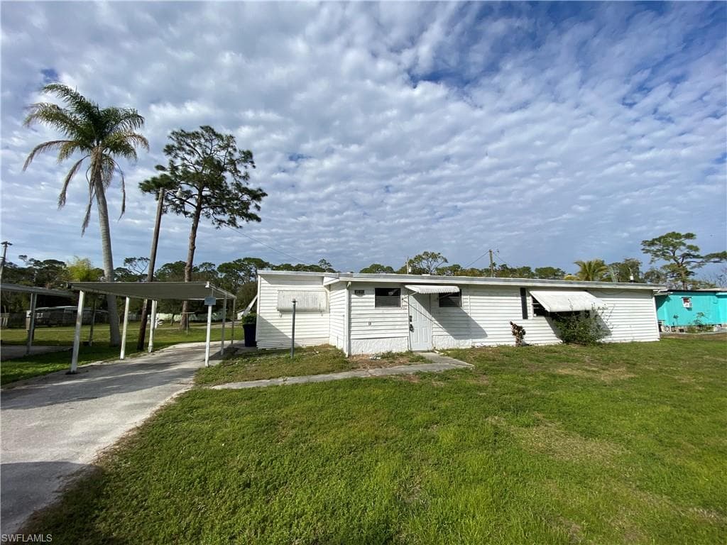 18381 Ace RD NORTH FORT MYERS, FL 33917