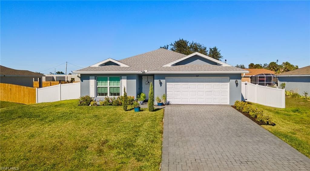 1427 NE 33rd TER CAPE CORAL, FL 33909