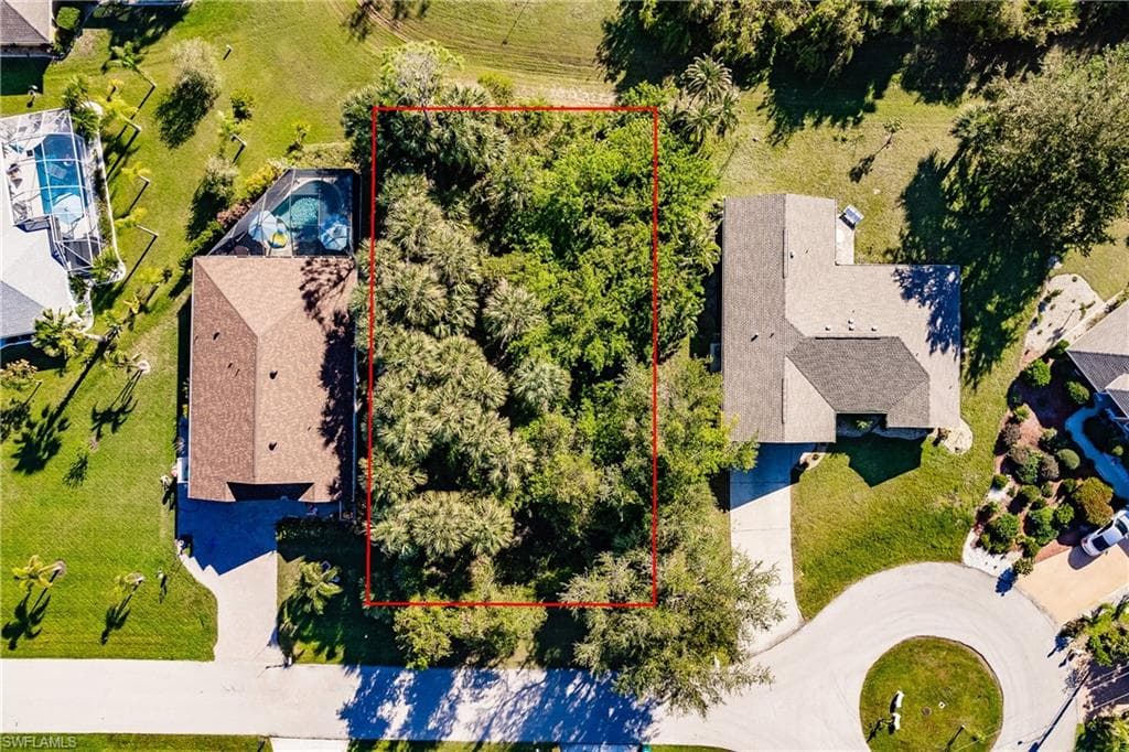 37 Madre De Dios ST PUNTA GORDA, FL 33983