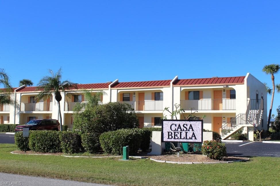 16361 Dublin CIR 104 FORT MYERS, FL 33908