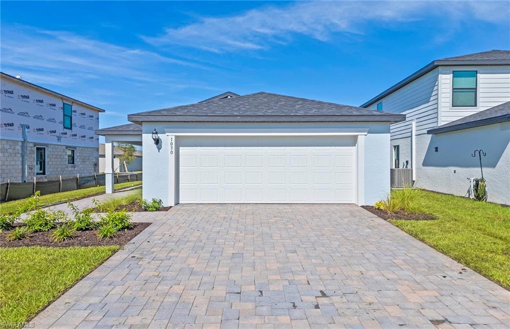1196 Caloosa Cove DR LABELLE, FL 33935