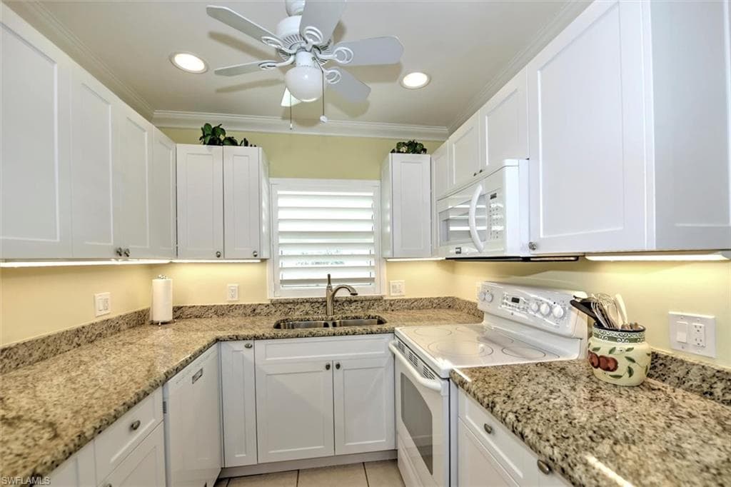 486 Broad AVE S H486 NAPLES, FL 34102