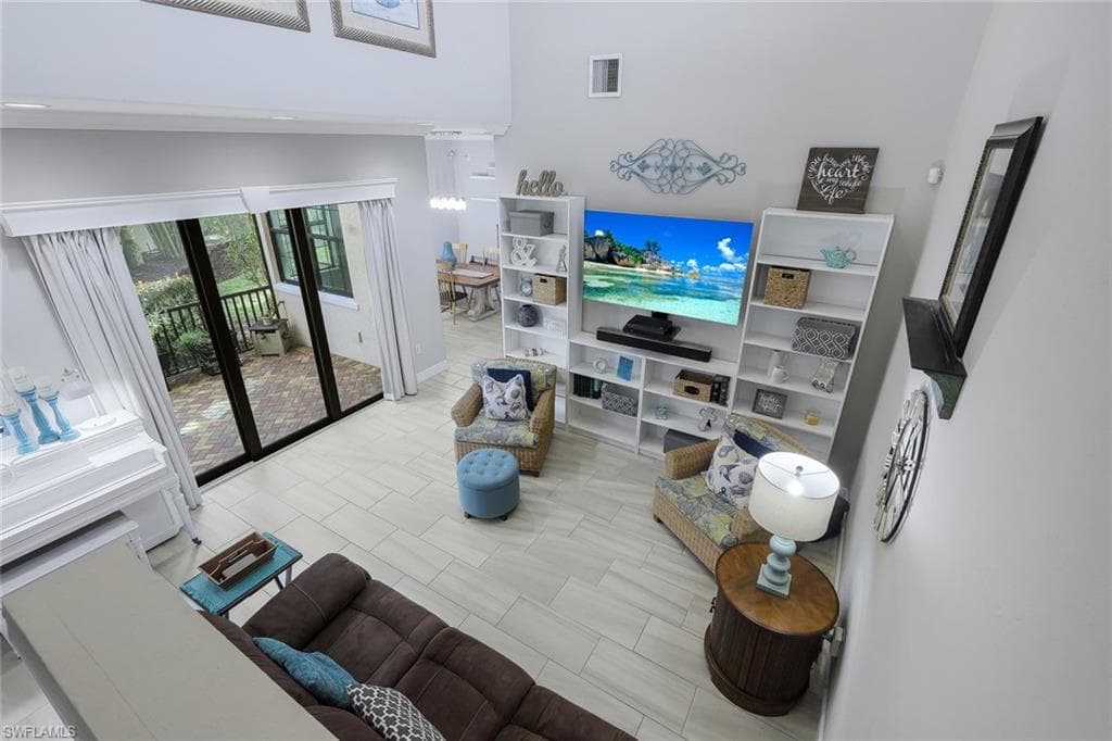 1284 Kendari TER NAPLES, FL 34113