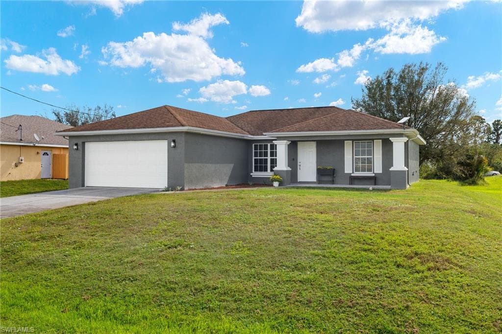 216 Pembroke ST LEHIGH ACRES, FL 33974