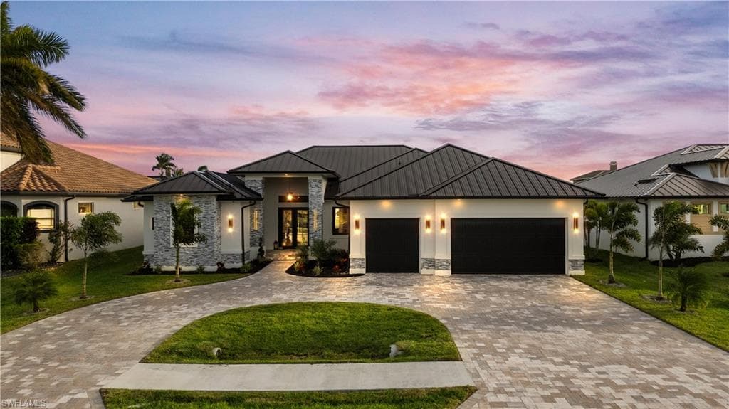 2802 Gleason PKWY CAPE CORAL, FL 33914