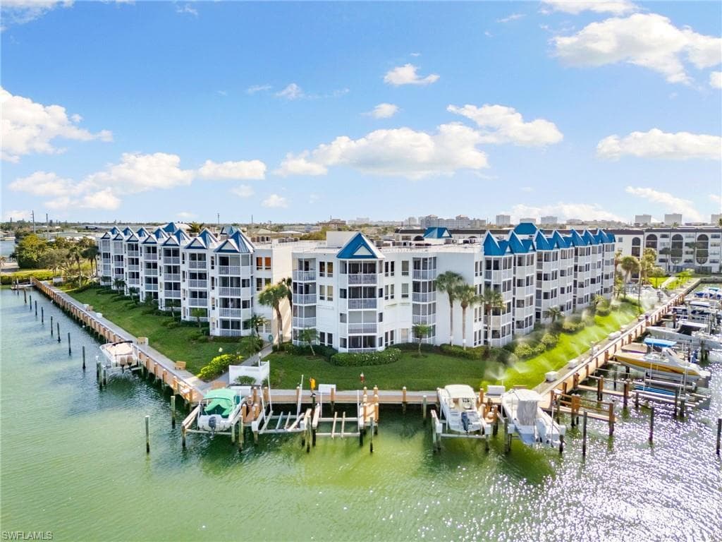 991 Barfield DR 304 MARCO ISLAND, FL 34145