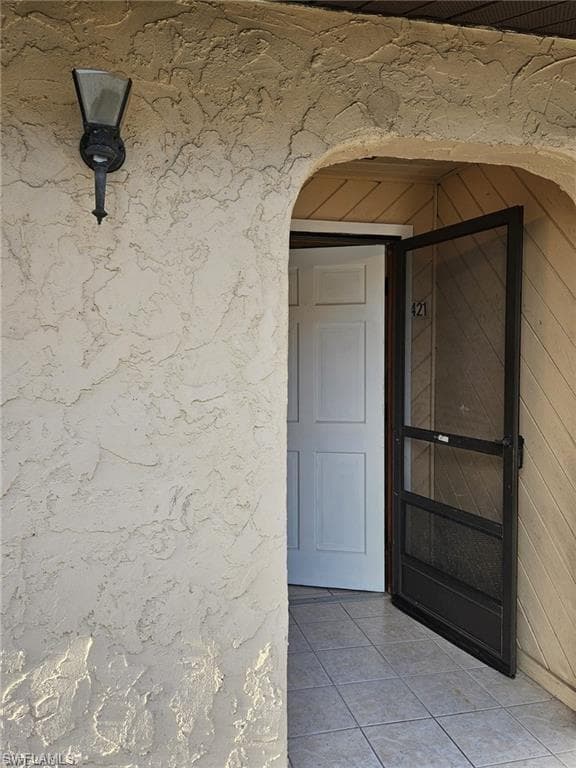 421 SE 24th AVE CAPE CORAL, FL 33990